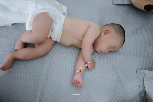 成都试管代怀怎样教宝宝爬