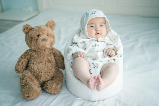 成都试管代怀宝宝吃不饱母乳的症状
